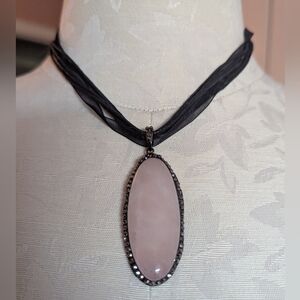 NWOT Vintage Rose - Rose Quartz Necklace